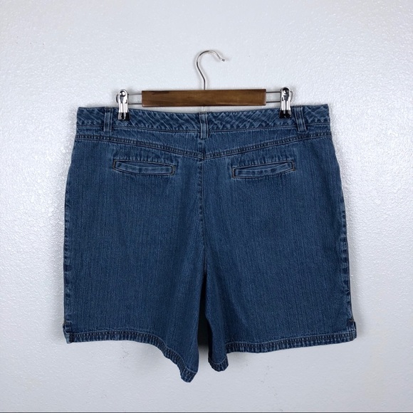 SOLD • White Stag | Blue Denim Shorts - Picture 4 of 7